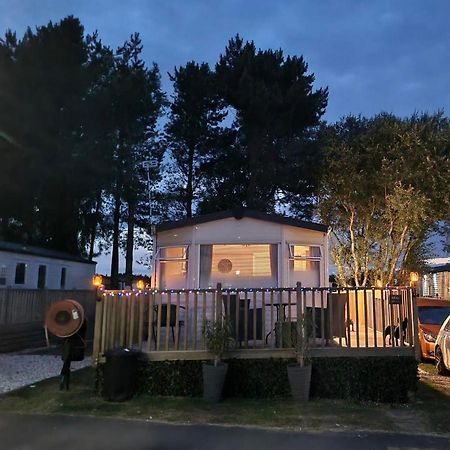 Crowle  The Hygge Retreat At 7 Lakes Country Park, Lincolnshire 빌라 외부 사진