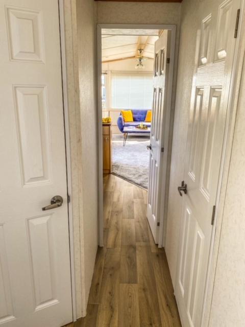 Crowle  The Hygge Retreat At 7 Lakes Country Park, Lincolnshire 빌라 외부 사진