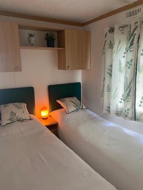 Crowle  The Hygge Retreat At 7 Lakes Country Park, Lincolnshire 빌라 외부 사진